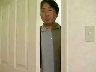 Nippon fuck buddies: Tokyo threesome with nipple clamps and kinky toys